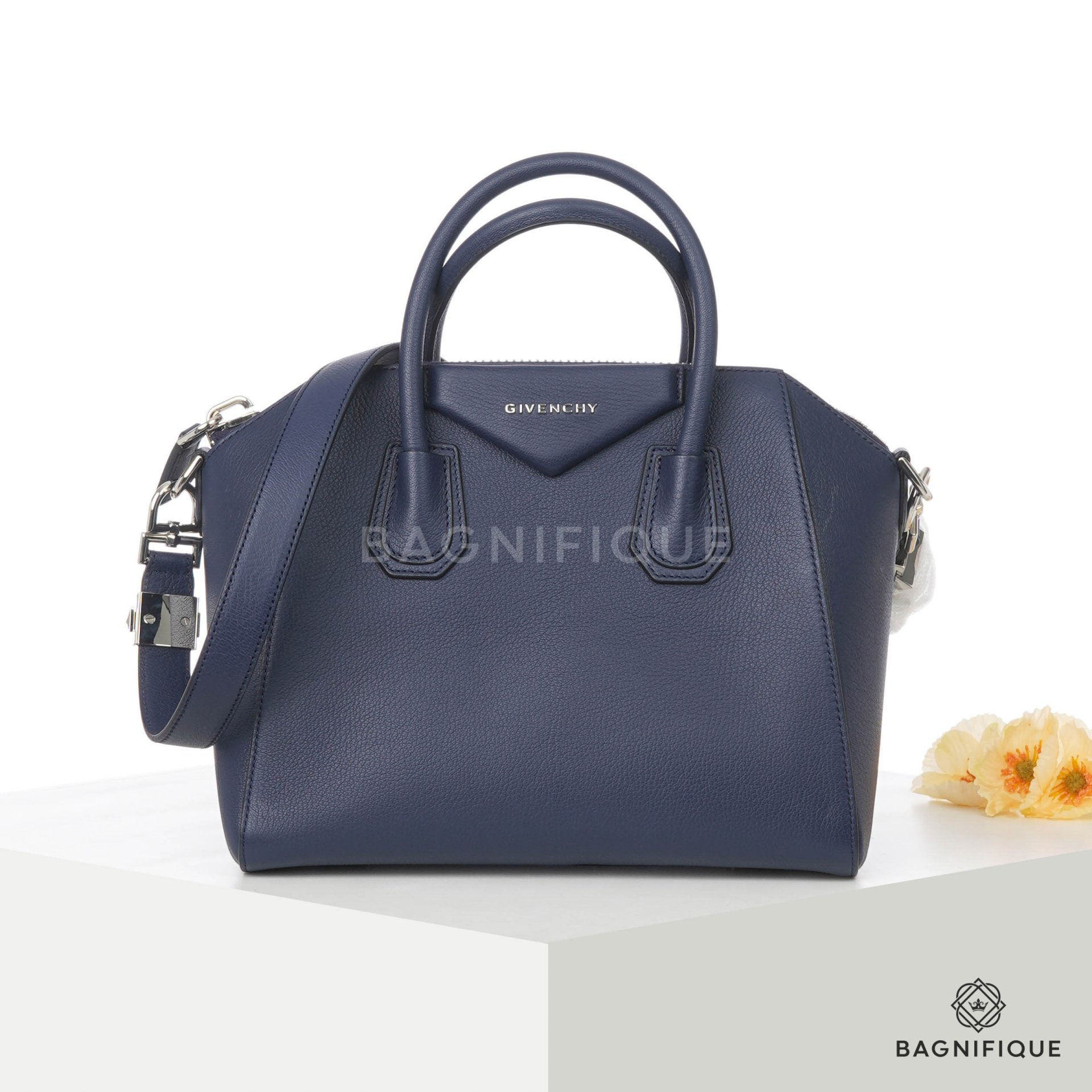 Givenchy antigona small discount blue