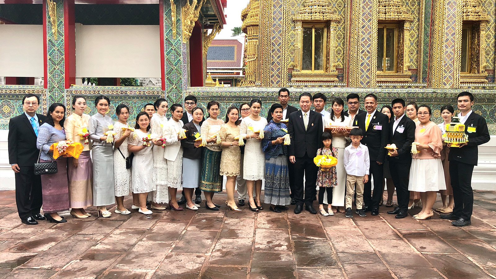 ดร. สิทธิวัตน์ กำกัดวงษ์ ประธานกรรมการบริหาร กลุ่มโรงพยาบาล IMH ดร. สิทธิวัตน์ กำกัดวงษ์ ประธานกรรมการบริหาร กลุ่มโรงพยาบาล IMH