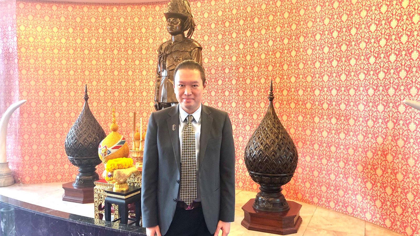 ดร. สิทธิวัตน์ กำกัดวงษ์ ประธานกรรมการบริหาร กลุ่มโรงพยาบาล IMH ดร. สิทธิวัตน์ กำกัดวงษ์ ประธานกรรมการบริหาร กลุ่มโรงพยาบาล IMH