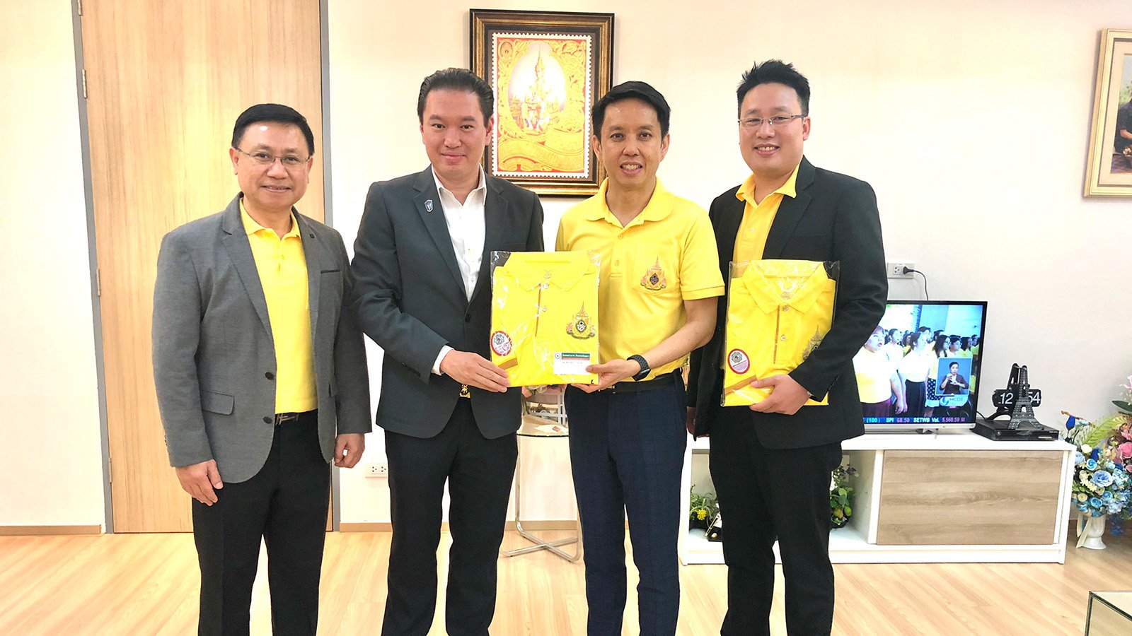 ดร. สิทธิวัตน์ กำกัดวงษ์ ประธานกรรมการบริหาร กลุ่มโรงพยาบาล IMH ดร. สิทธิวัตน์ กำกัดวงษ์ ประธานกรรมการบริหาร กลุ่มโรงพยาบาล IMH