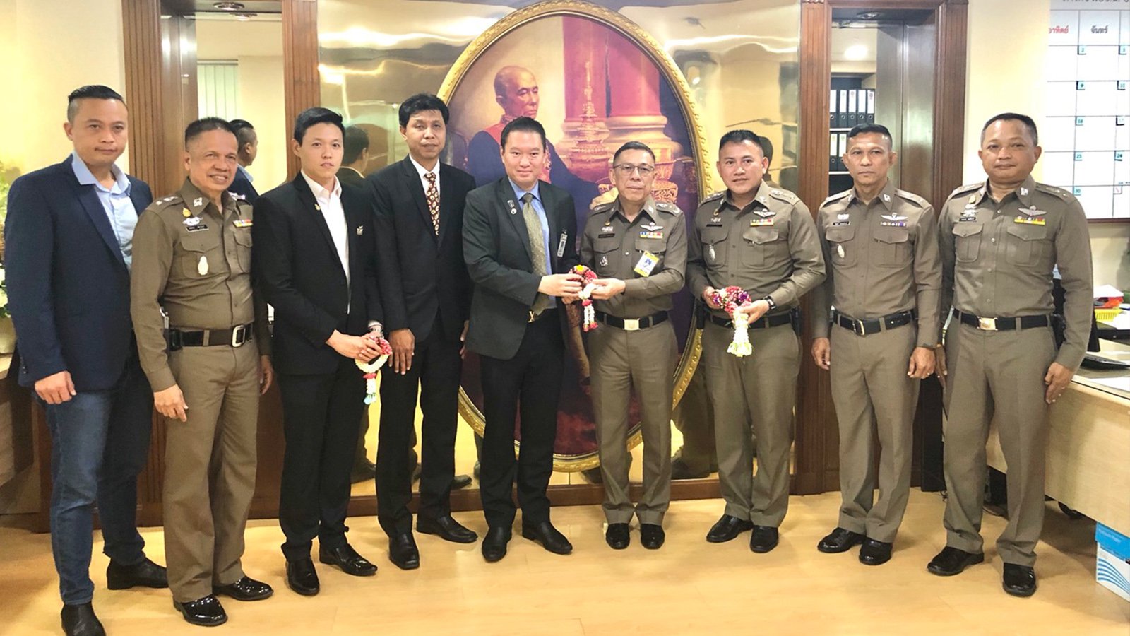 ดร. สิทธิวัตน์ กำกัดวงษ์ ประธานกรรมการบริหาร กลุ่มโรงพยาบาล IMH ดร. สิทธิวัตน์ กำกัดวงษ์ ประธานกรรมการบริหาร กลุ่มโรงพยาบาล IMH