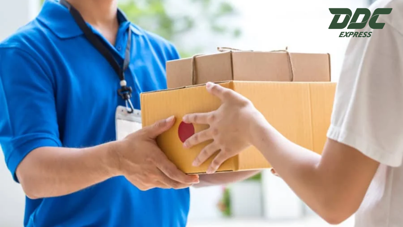 การส่งพัสดุแบบ Door to Door คืออะไร? บริการสุดสะดวกที่ตอบโจทย์ยุคออนไลน์