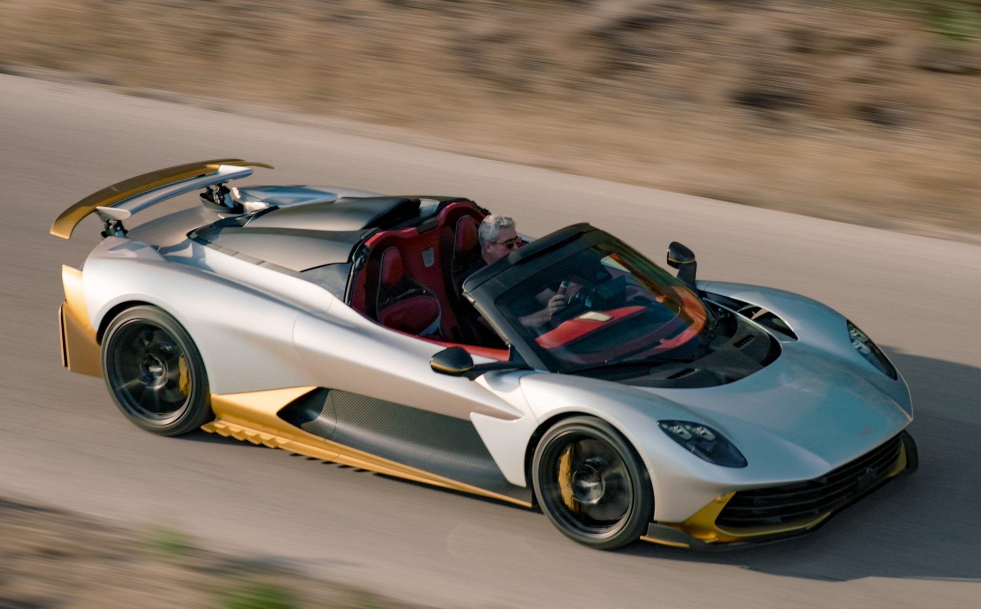 เผยโฉม!! Aston Martin Valhalla Spider ไฮเปอร์คาร์เปิดประทุนสุดโหด