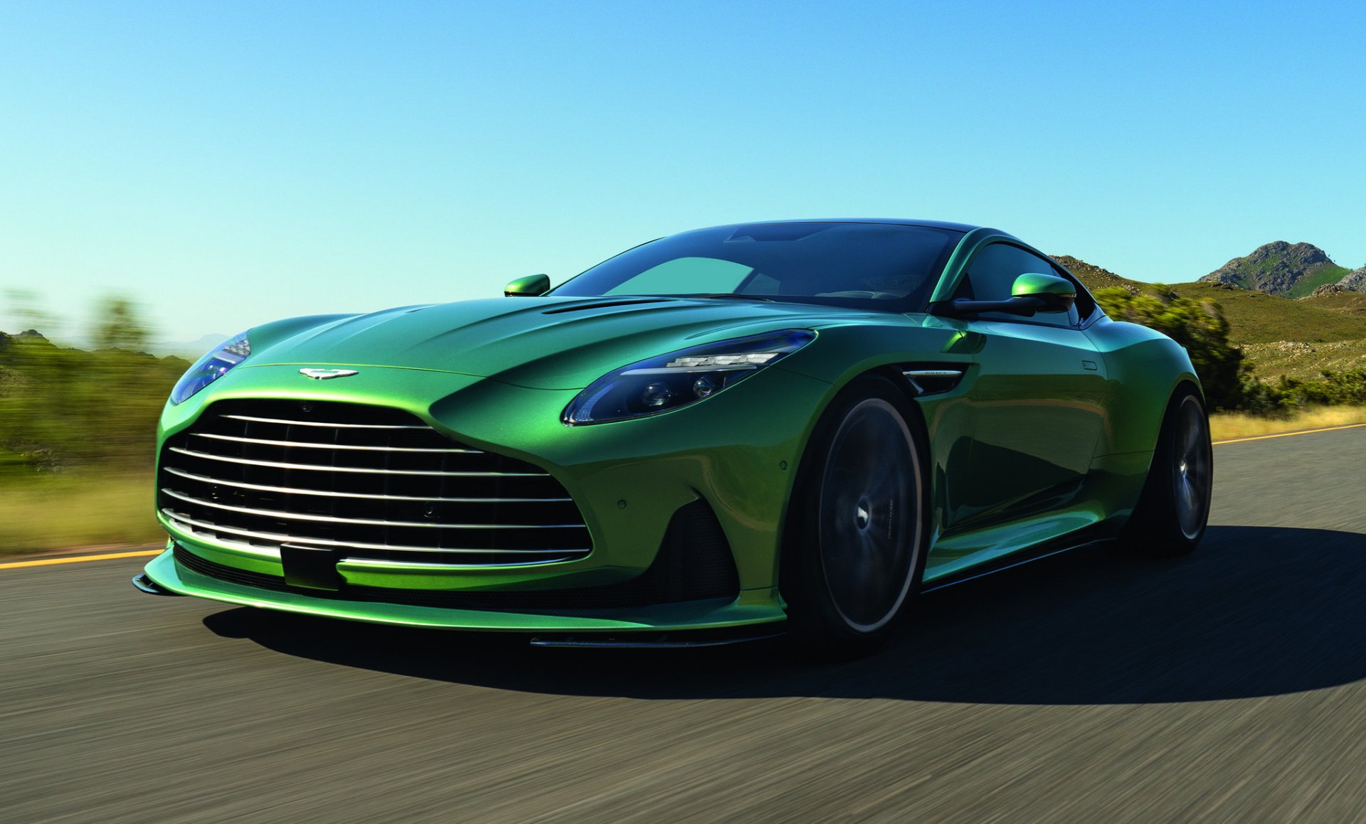 เผยโฉม!! Aston Martin DB12 รุ่นใหม่ บุกเบิกนิยาม Super Tourer ครั้งแรก 