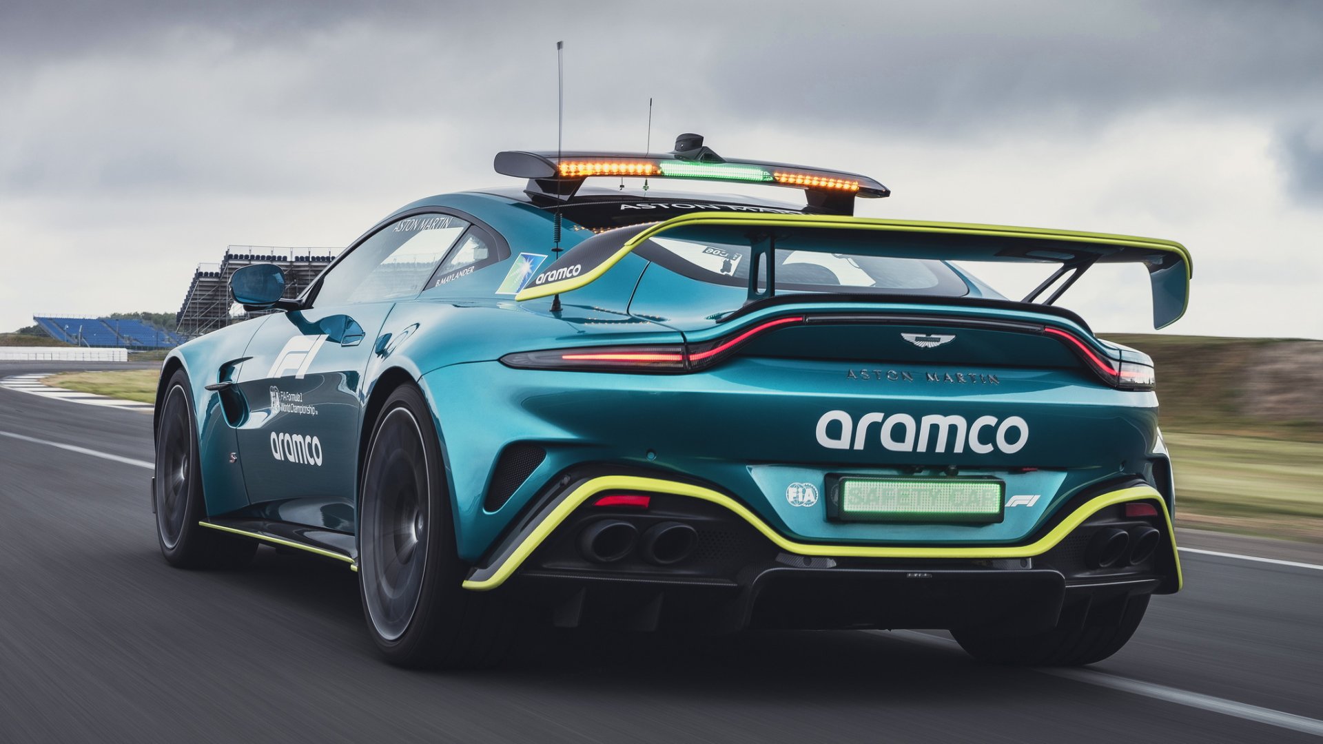 Aston Martin เปิดตัว Vantage S ในฐานะ Safety Car คันใหม่ในการแข่ง F1 2025 เริ่มประเดิมใช้สนามที่ 16 Dutch Grand Prix Aston Martin เปิดตัว Vantage S ในฐานะ Safety Car คันใหม่ในการแข่ง F1 2025 เริ่มประเดิมใช้สนามที่ 16 Dutch Grand Prix