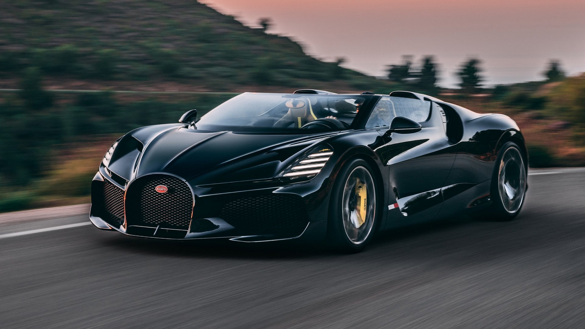 รับชมภาพงามๆ Bugatti Mistral เดินทางมาพบสายลมที่เป็นที่มาของชื่อ