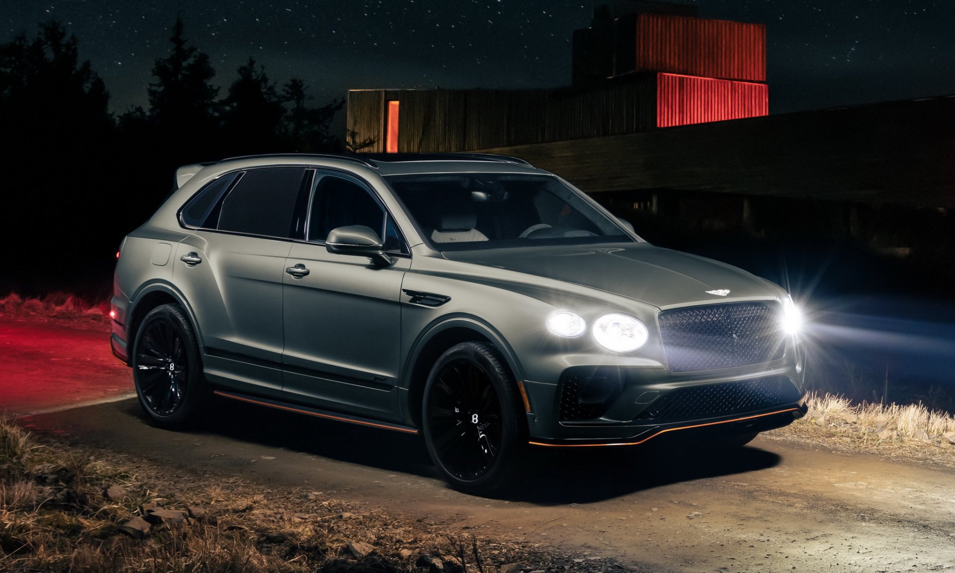 พิเศษหนึ่งเดียว!! Bentley Bentayga Speed Space Edition ในธีมอวกาศ 