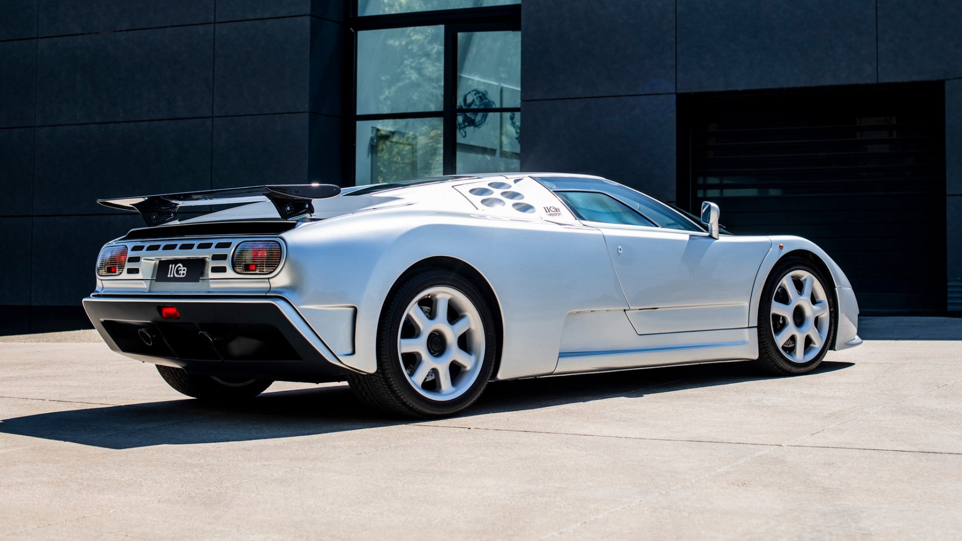BUGATTI CENTODIECI ฉลองอายุครบ 110 ปี ด้วยไฮเปอร์คาร์รุ่นพิเศษ BUGATTI CENTODIECI ฉลองอายุครบ 110 ปี ด้วยไฮเปอร์คาร์รุ่นพิเศษ