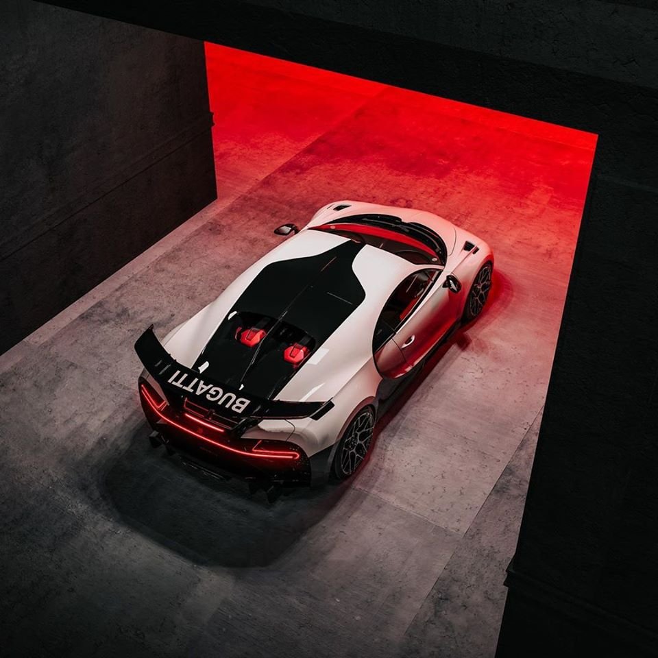 Bugatti Chiron Pur Sport Stromtrooper ยินดีต้อนรับสู่ด้านมืด... Bugatti Chiron Pur Sport Stromtrooper ยินดีต้อนรับสู่ด้านมืด...