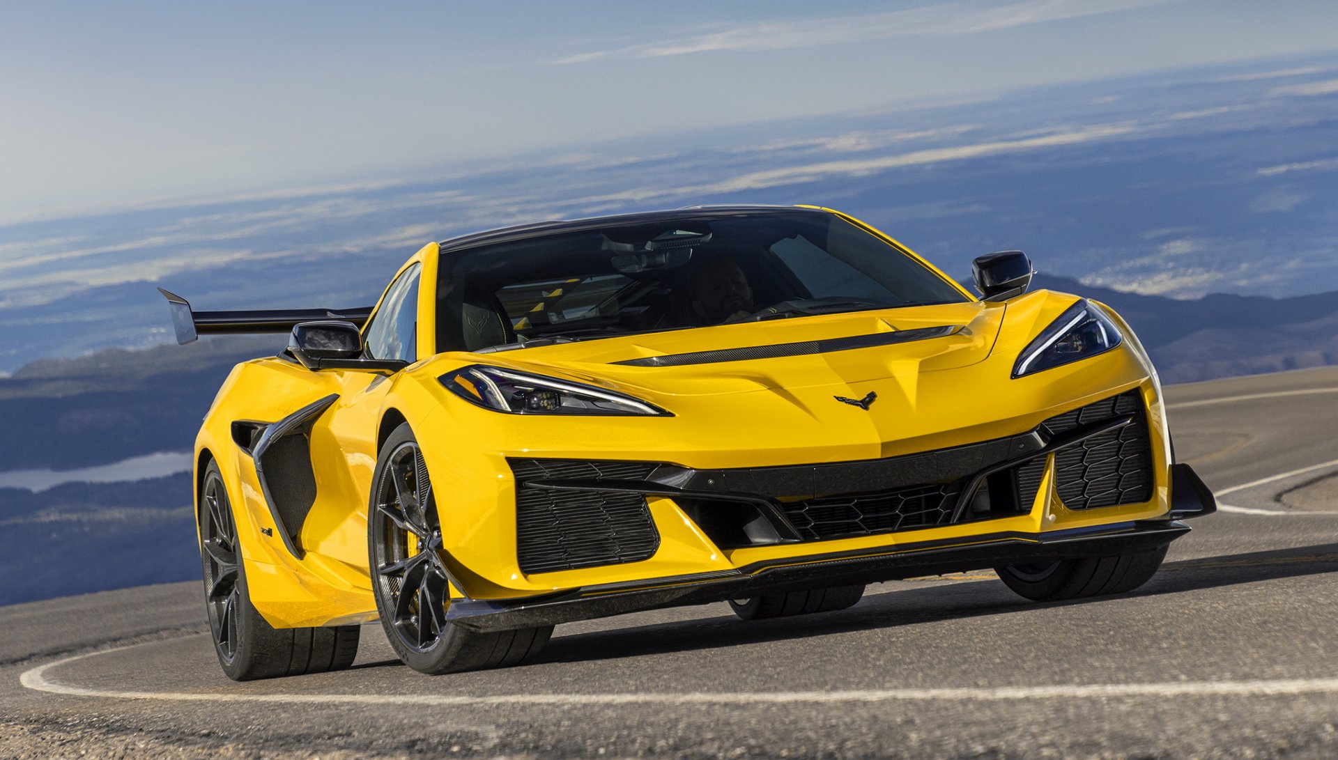 เปิดตัว!! Chevrolet Corvette ZR1 ตัวแรงสุดในประวัติศาสตร์ Corvette 1,064 แรงม้า