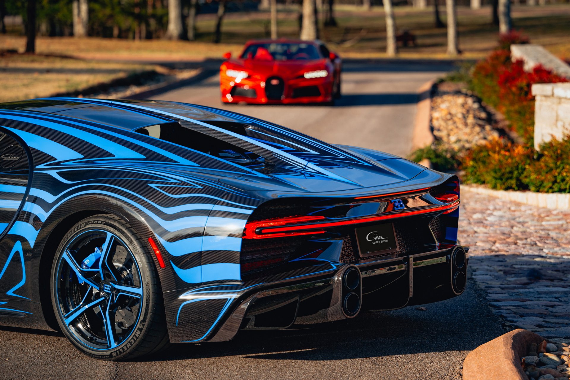 Bugatti Chiron Super Sport สองคัน สร้างพิเศษโดยคู่รักที่คลั่งไคล้ในบูกัตติ