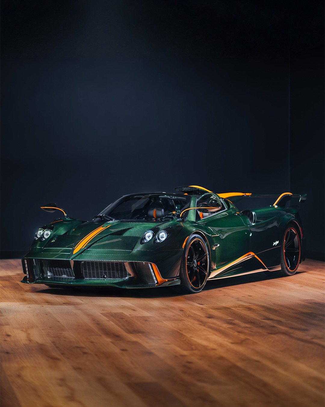Pagani Huayra 70 Trionfo ตัวพิเศษเพียง 3 คันในโลก เพื่อเฉลิมฉลองวันเกิดครบรอบ 70 ปีของผู้ก่อตั้ง Horacio Pagani