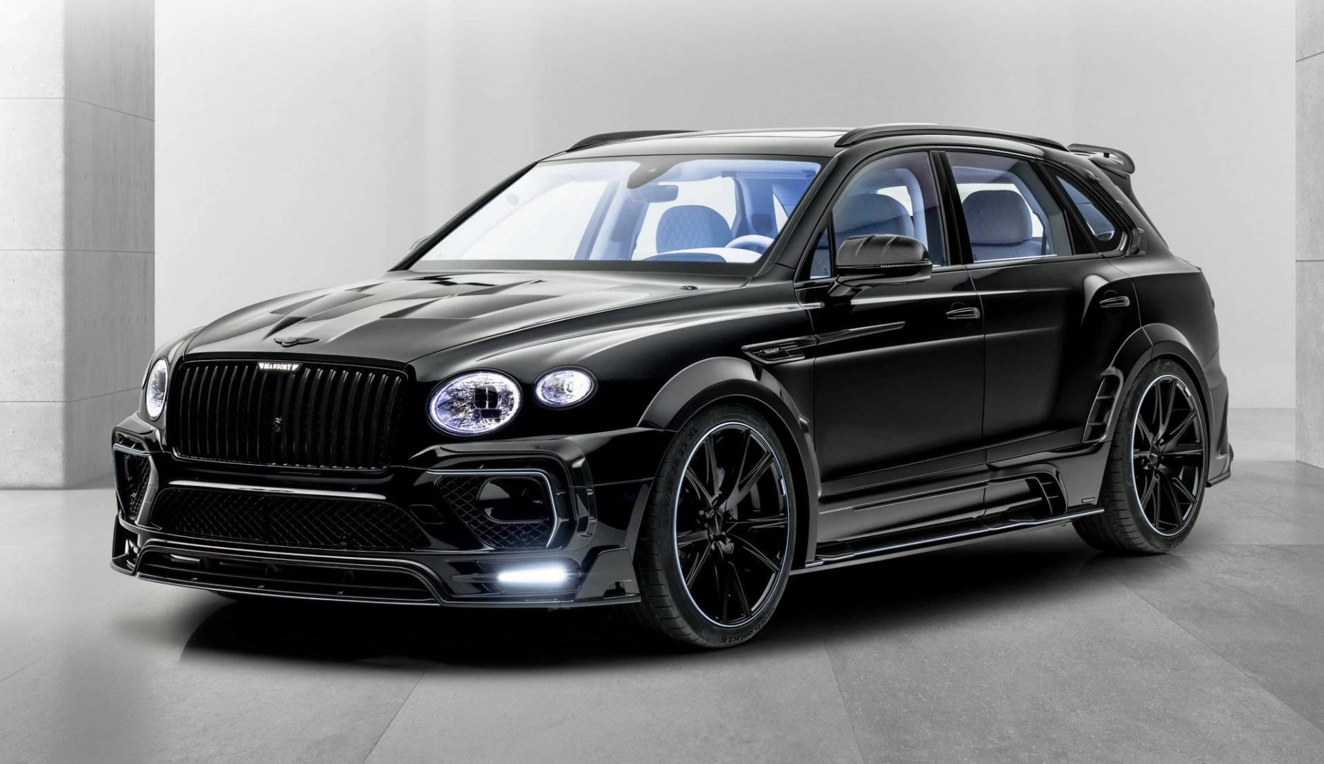 Bentley Bentayga W12 โดย Mansory จัดไป 900 แรงม้า!! Bentley Bentayga W12 โดย Mansory จัดไป 900 แรงม้า!!