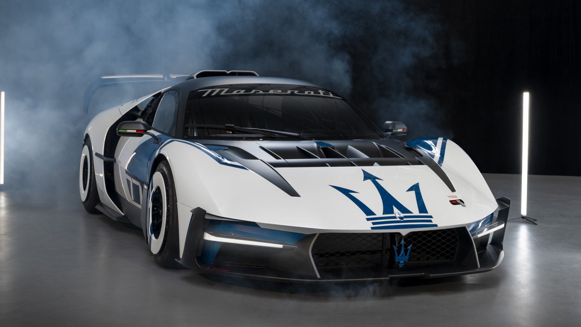 Maserati ส่งมอบรถแข่ง MCXtrema สุดพิเศษแก่นักสะสมระดับโลก Maserati ส่งมอบรถแข่ง MCXtrema สุดพิเศษแก่นักสะสมระดับโลก