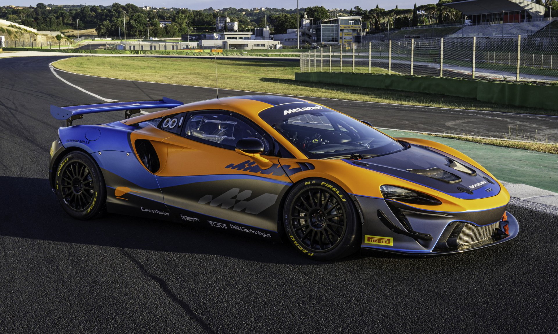 ใหม่!! 2023 McLaren Artura GT4 ตัวแข่งสนาม ตัดระบบไฮบริดเดิมออกพริ้วกว่าเดิม