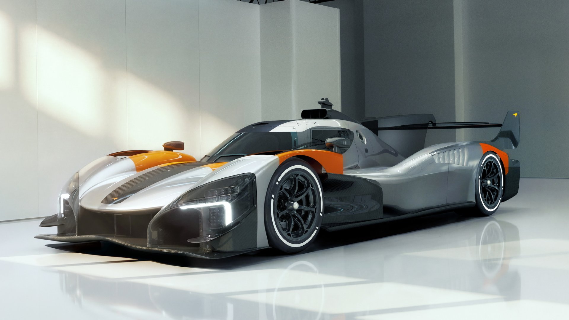 McLaren เปิดตัวรถแข่ง MCL-HY พร้อมลุยในการแข่ง FIA World Endurance Championship 2027 และ MCL-HY GTR รถแข่งสนามตัวพิเศษพร้อมให้ลูกค้าได้จับจอง