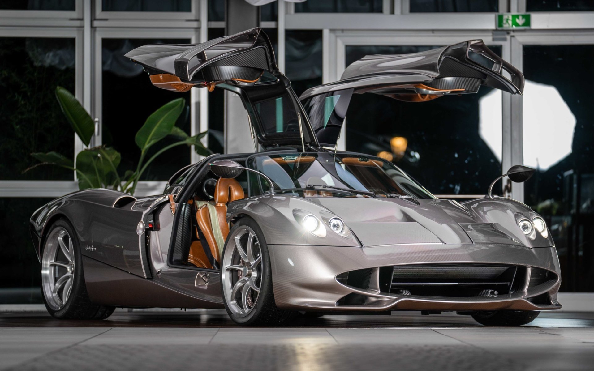 Pagani เผยโฉม Huayra Codalunga คันที่ 2 สุดหายาก!!  Pagani เผยโฉม Huayra Codalunga คันที่ 2 สุดหายาก!!