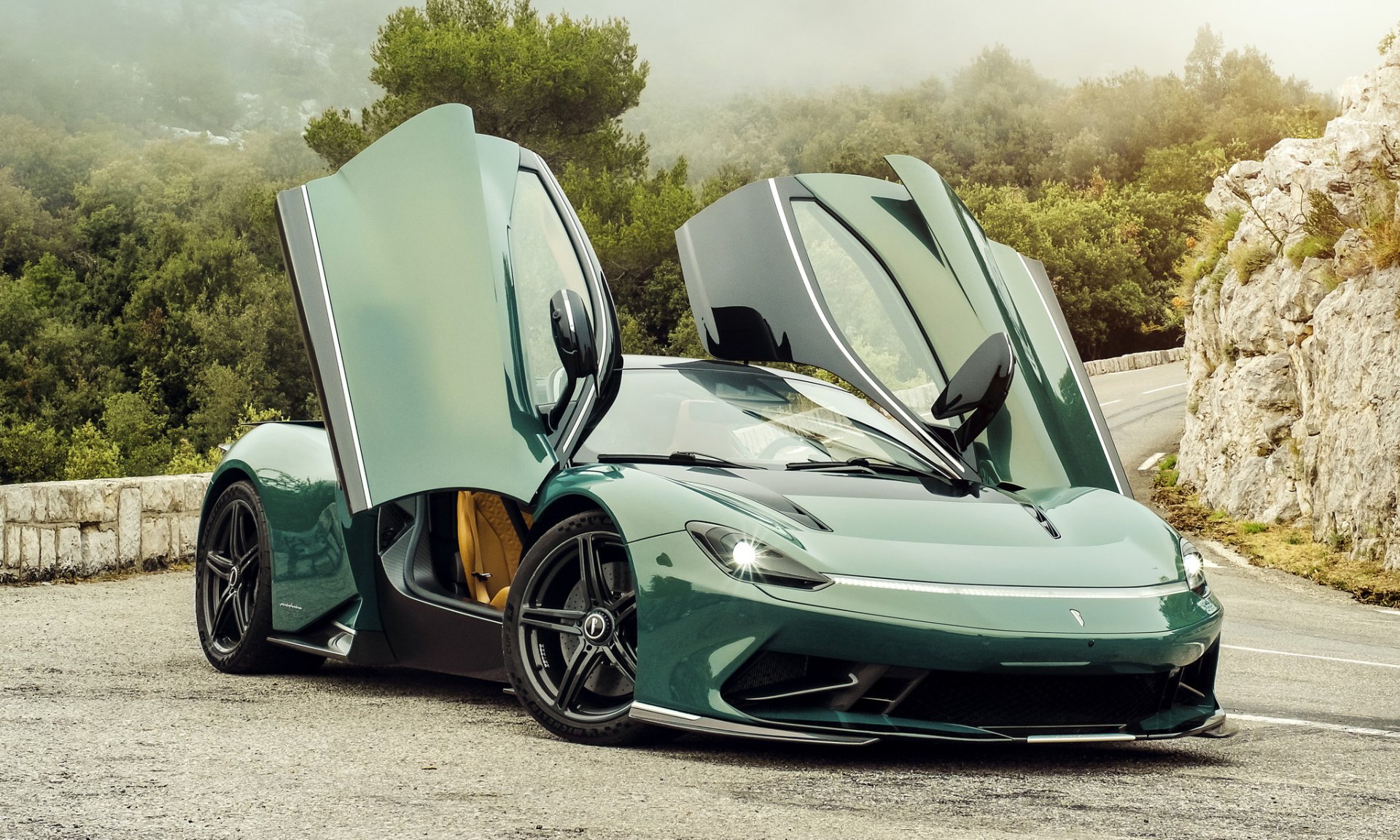 Pininfarina Battista ไฮเปอร์คาร์พลังไฟฟ้า 1,900 แรงม้า เริ่มเดินหน้าผลิตอย่างเป็นทางการแล้ว!! Pininfarina Battista ไฮเปอร์คาร์พลังไฟฟ้า 1,900 แรงม้า เริ่มเดินหน้าผลิตอย่างเป็นทางการแล้ว!!