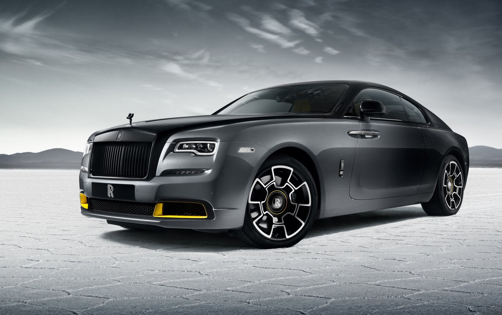 Rolls-Royce เปิดตัว V12 คูเป้รุ่นสุดท้าย!! Black Badge Wraith Black Arrow