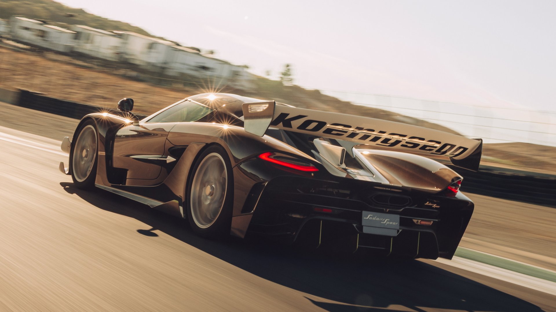 Koenigsegg Sadairs Spear ทำลายสถิติเร็วที่สุด!! บนสนาม Laguna Seca ด้วยเวลา 1:24.16 นาที