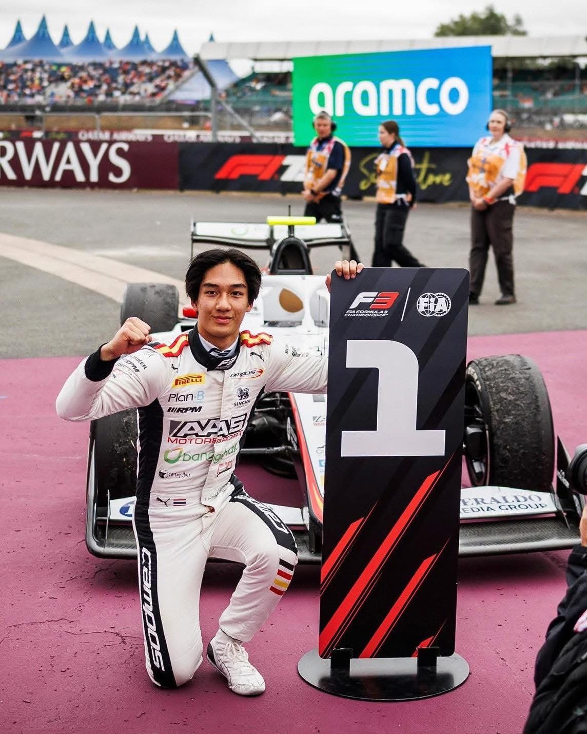 เติ้น ทัศนพล อินทรภูวศักดิ์  นักแข่ง F3 ชาวไทยคนแรก!! สร้างประวัติศาสตร์บทใหม่ คว้าชัยชนะ ณ สนาม Silverstone ประเทศอังกฤษ