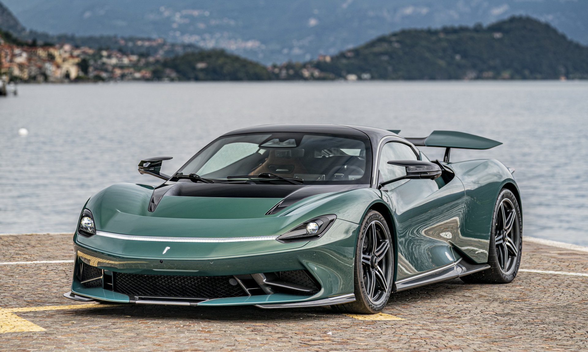 Pininfarina Battista คว้ารางวัล Coveted Design Award ในงาน Concorso d'Eleganza Villa d'Este 2021 Pininfarina Battista คว้ารางวัล Coveted Design Award ในงาน Concorso d'Eleganza Villa d'Este 2021