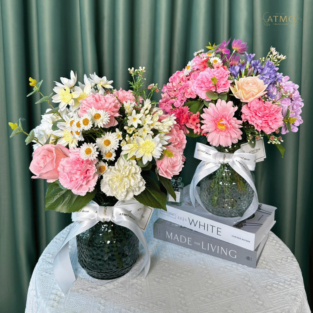 Noble Vase