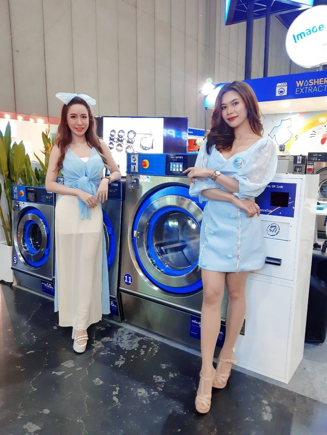 สาว ๆ เชิญเที่ยวงาน TFBO 2022 ครั้งที่ 18 สาว ๆ เชิญเที่ยวงาน TFBO 2022 ครั้งที่ 18