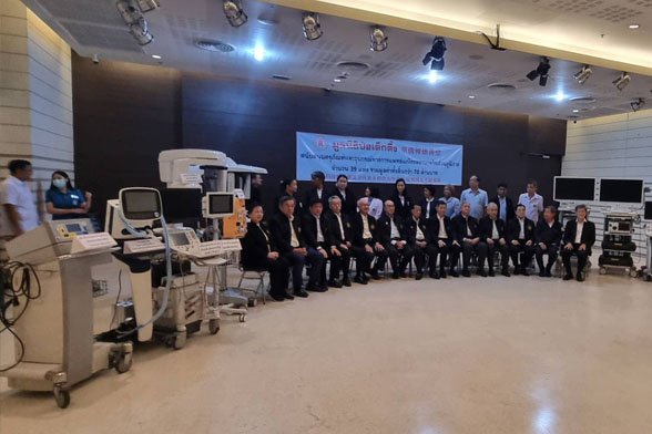 ป่อเต็กตึ๊ง จัดงบอีก 70 ล้าน มอบครุภัณฑ์และอุปกรณ์การแพทย์แก่ รพ. 39 แห่ง ป่อเต็กตึ๊ง จัดงบอีก 70 ล้าน มอบครุภัณฑ์และอุปกรณ์การแพทย์แก่ รพ. 39 แห่ง