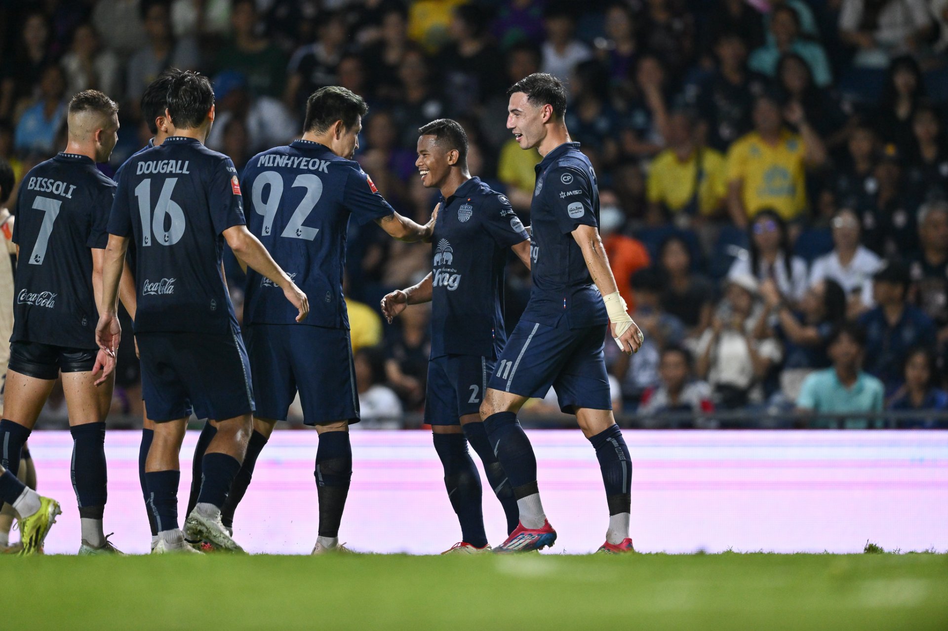 BRUTD NEWS : ปราสาทสายฟ้า ไล่โขยก เสือป่าราชา 3-0 เก็บ 15 แต้มเต็ม รั้งจ่าฝูงเดี่ยวไทยลีก