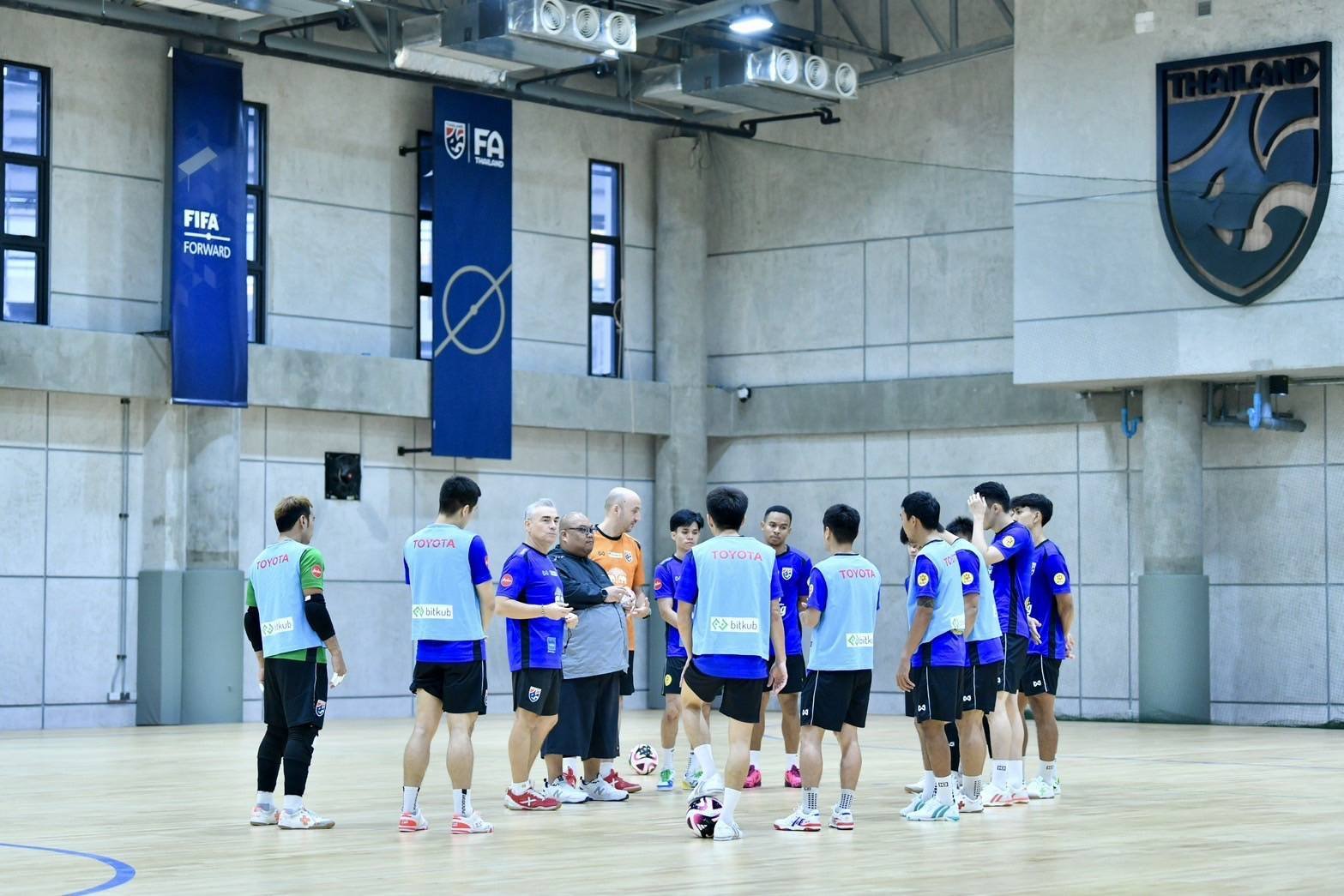 โค้ชมิเกล นำฟุตซอลไทยซ้อมก่อนเดินทาง เผยวิธีคัดเลือก 14 แข้งลุยฟุตซอลโลก  