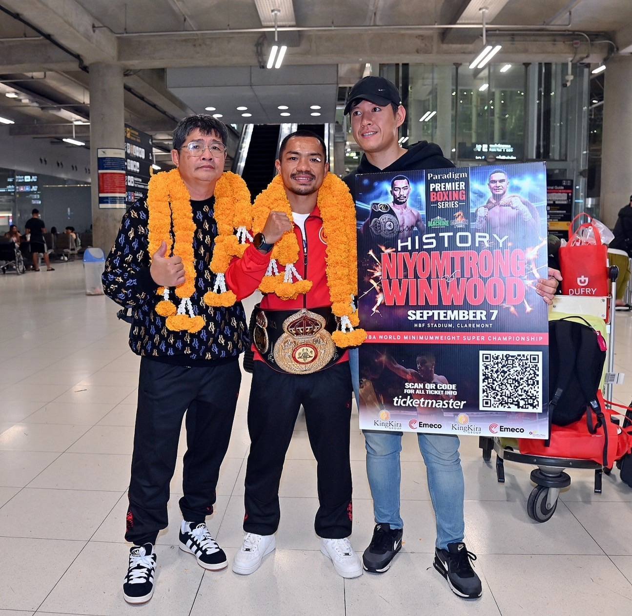 แชมป์โลก"น็อกเอาท์ ซี.พี.เอฟ"หอบแชมป์กลับมาตุภูมิเจ้าตัวดีใจทำให้คนไทยมีความสุข