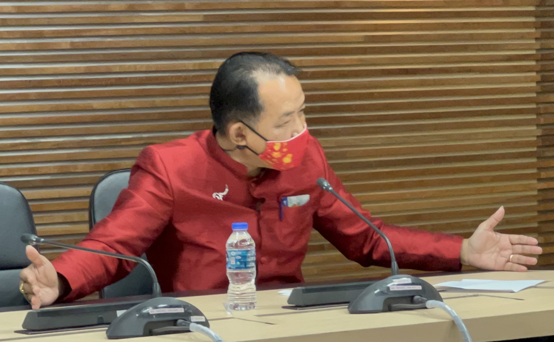 ศรีสุวรรณจี้ผู้ตรวจการแผ่นดินสอบ รฟม.-กฟน.-กทม.ปมสร้างรถไฟฟ้าสีชมพูทำชาวบ้านเดือดร้อน