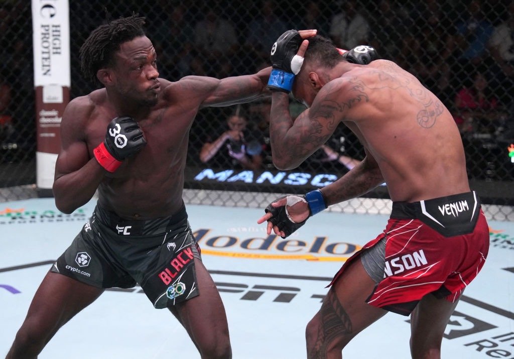 แบล็คเชียร์ ท้ายืนสู้ ลั่นใช้มวยไทยปราบ กิบสัน ศึก UFC FIGHT NIGHT อาทิตย์นี้ 