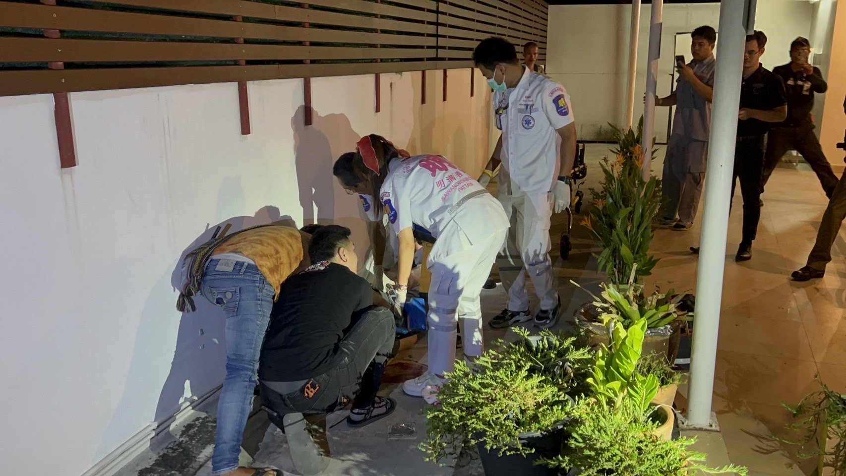 ตร.พัทยา เร่งสอบปม หนุ่มเยอรมัน กระโดดโรงแรมหรู  ตร.พัทยา เร่งสอบปม หนุ่มเยอรมัน กระโดดโรงแรมหรู