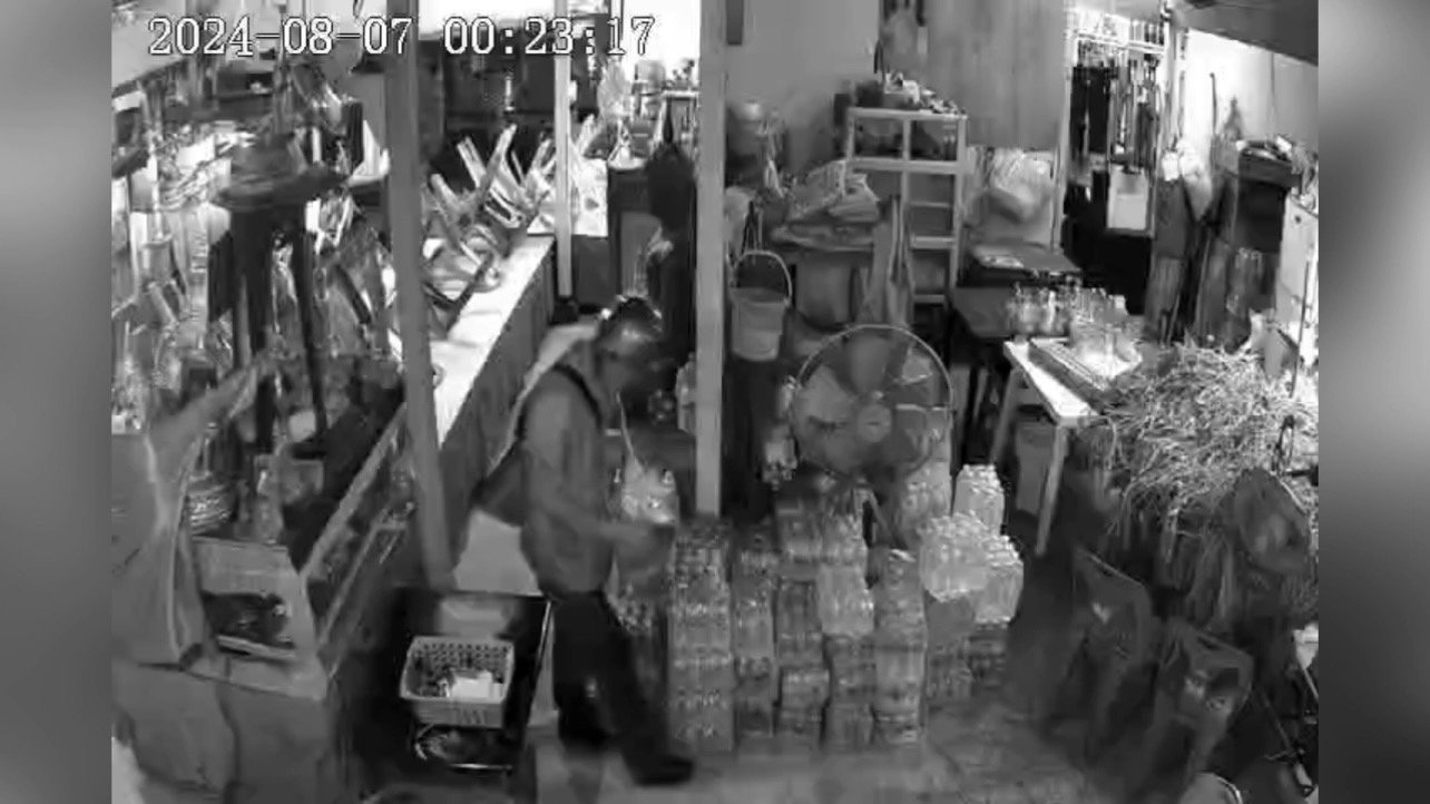 นนทบุรี วงจรปิด โจรใจถึงขโมยเศียรพ่อแก่ในวัด ชาวบ้านคาดไม่กี่วันต้องมาคืน เชื่อศักดิ์สิทธิ์และอาถรรพ์ นนทบุรี วงจรปิด โจรใจถึงขโมยเศียรพ่อแก่ในวัด ชาวบ้านคาดไม่กี่วันต้องมาคืน เชื่อศักดิ์สิทธิ์และอาถรรพ์