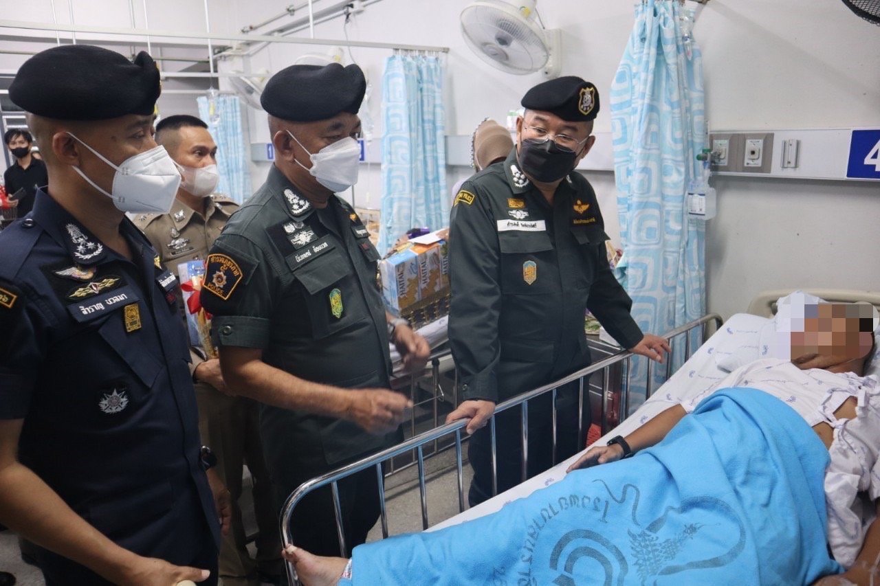 ผบ.ตร. ประชุมเร่งรัดทีมคลี่คลายคดีระเบิดคาร์บอมถล่มแฟลตตำรวจนราธิวาส