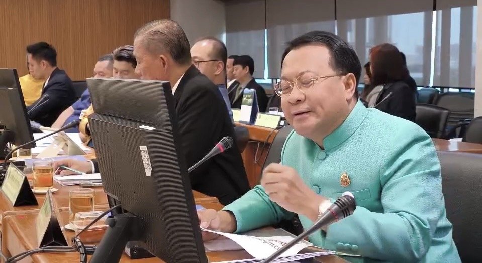 วุฒิสภาลุยศึกษา 3 ร่าง พ.ร.บ.นิรโทษกรรม 'สว.นิฟาริด' ย้ำชัด ไม่รวมโกงชาติ-มาตรา 112 แจงปมร้อนช่วยคนแค่บางกลุ่ม!