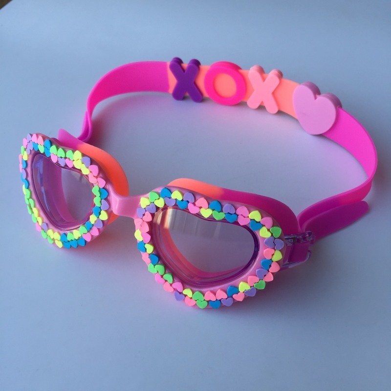 แว่นตาว่ายน้ำเด็ก Extra Fancyลายหัวใจรุ่นนี้เป็น 3d 