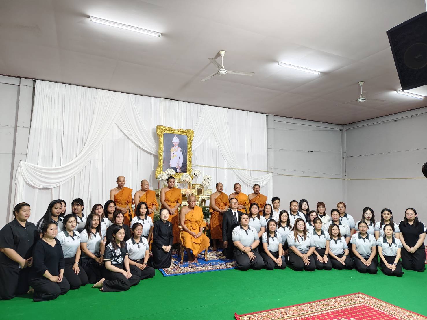 คณะผู้บริหารและพนักงานบริษัทในเครือนิยมชัยกรุ๊ป ร่วมเป็นเจ้าภาพพิธีบำเพ็ญกุศล สวดพระอภิธรรม อุทิศถวายเป็นพระกุศล สมเด็จพระเจ้าลูกเธอ เจ้าฟ้าพัชรกิติยาภา นเรนทิราเทพยวดี กรมหลวงราชสาริณีสิริพัชร มหาวัชรราชธิดา