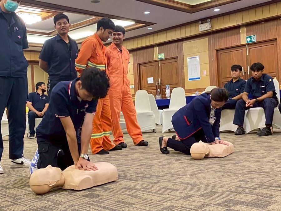 7 สถานการณ์ฉุกเฉินในที่ทำงาน: คู่มือปฐมพยาบาลเบื้องต้นที่ จป. และพนักงานทุกคนต้องรู้