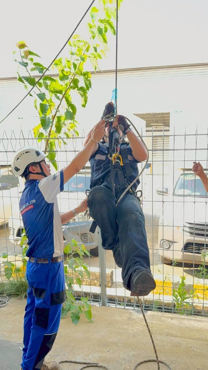 ขั้นตอนการกู้ภัยเมื่อมีคนตกจากที่สูง: วิธีรับมือกับภาวะ Suspension Trauma ที่เป็นอันตรายถึงชีวิต