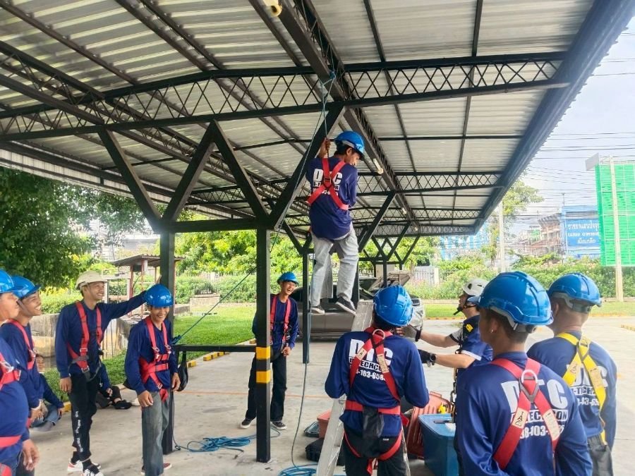 คู่มือติดตั้งนั่งร้านและสายช่วยชีวิต (Lifeline): มาตรฐานวิศวกรรมเพื่อความปลอดภัยในการทำงานที่สูง