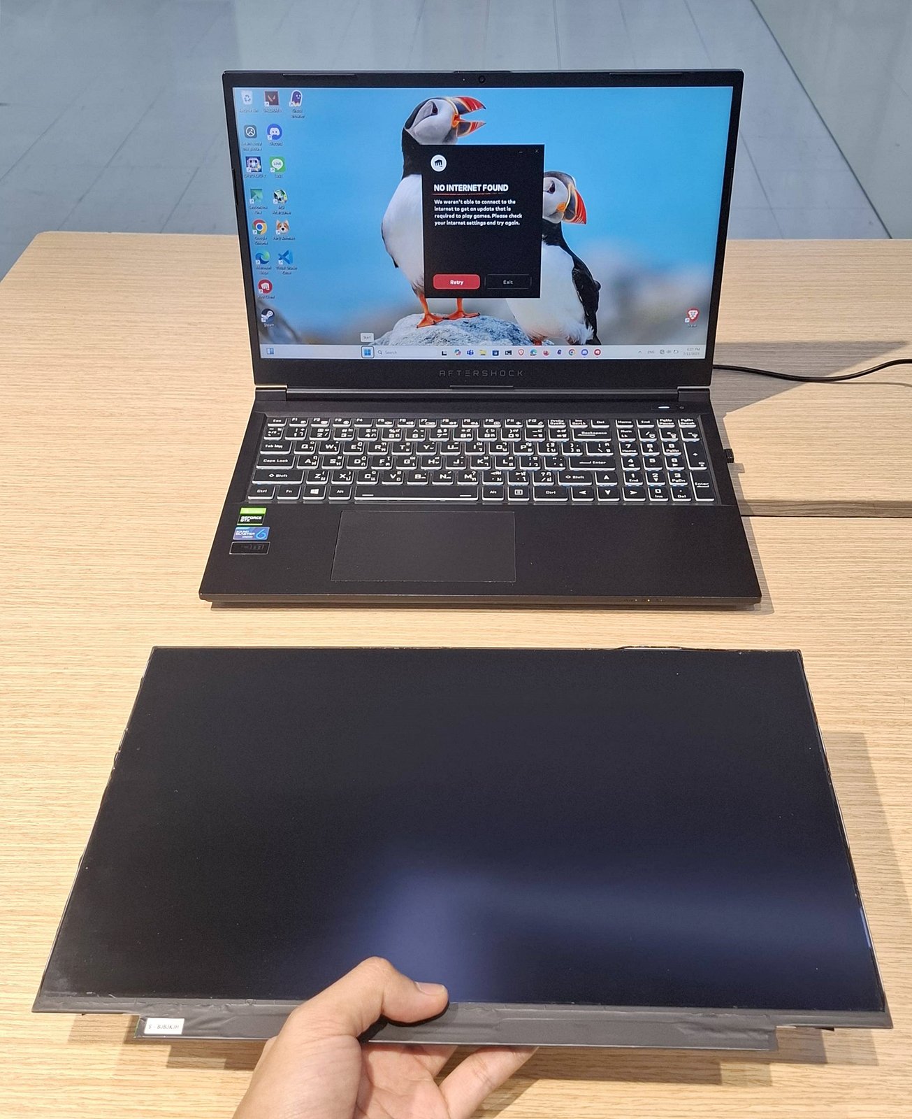 เปลี่ยนจอ Level51 รุ่น 240Hz จอกระพริบ ซ่อมได้ แม้บริษัทปิดตัวไปแล้ว