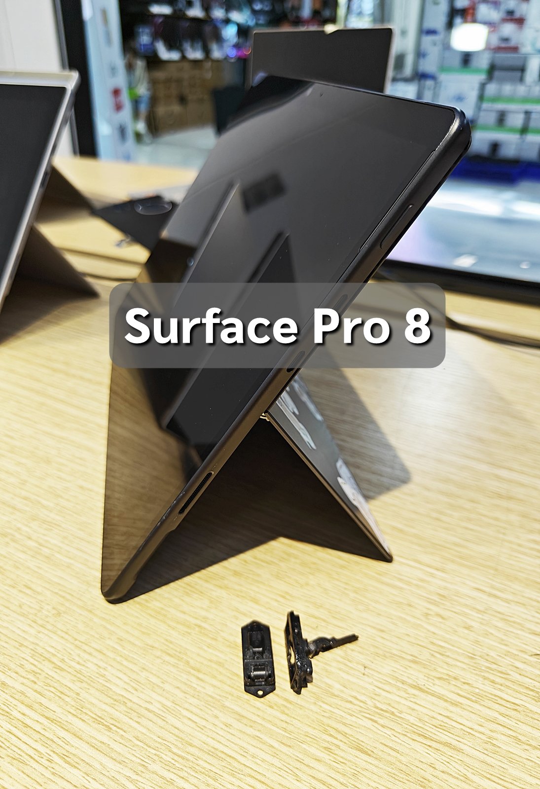 Surface Pro 8 เปลี่ยนบานพับใหม่