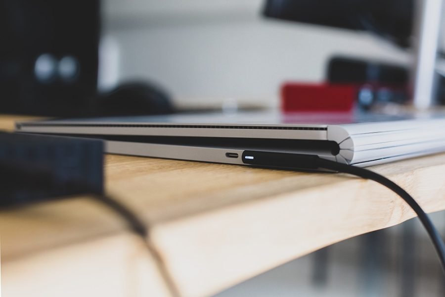 Surface ชาร์จไม่เข้า เกิดจากอะไร?