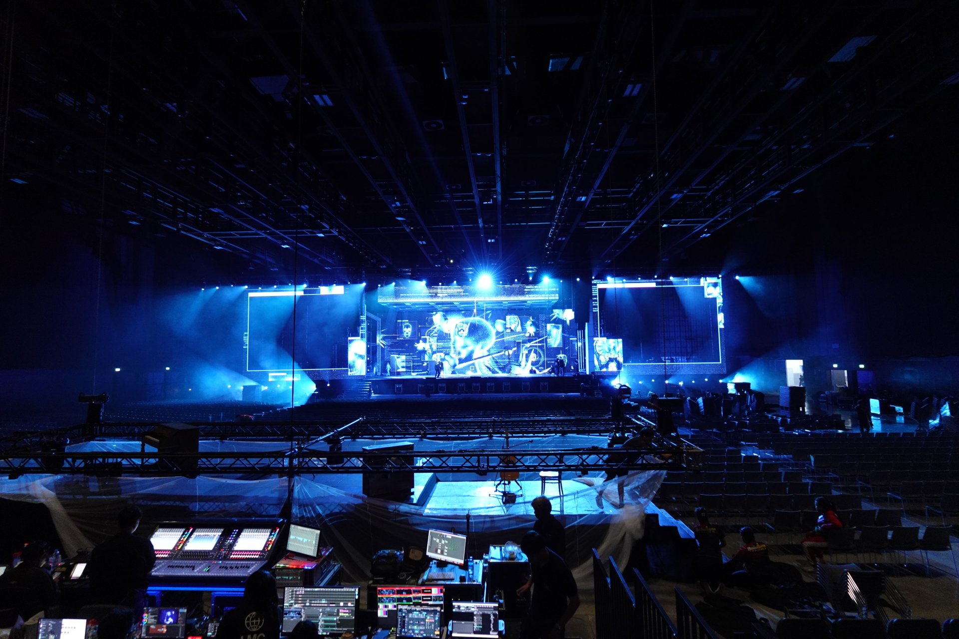 Mapping Rider Concert PUN Bandage - The 1st Concert - Full LED Mapping & Multi-Screen Control