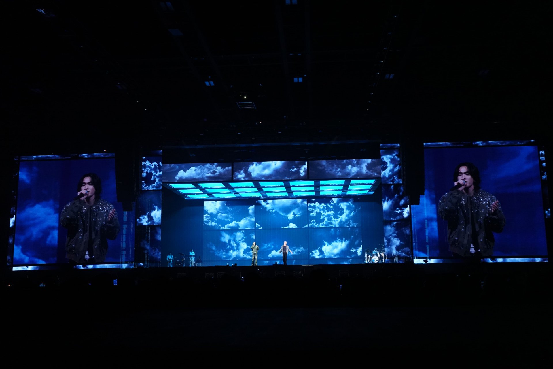 Mapping Rider Concert PUN Bandage - The 1st Concert - Full LED Mapping & Multi-Screen Control