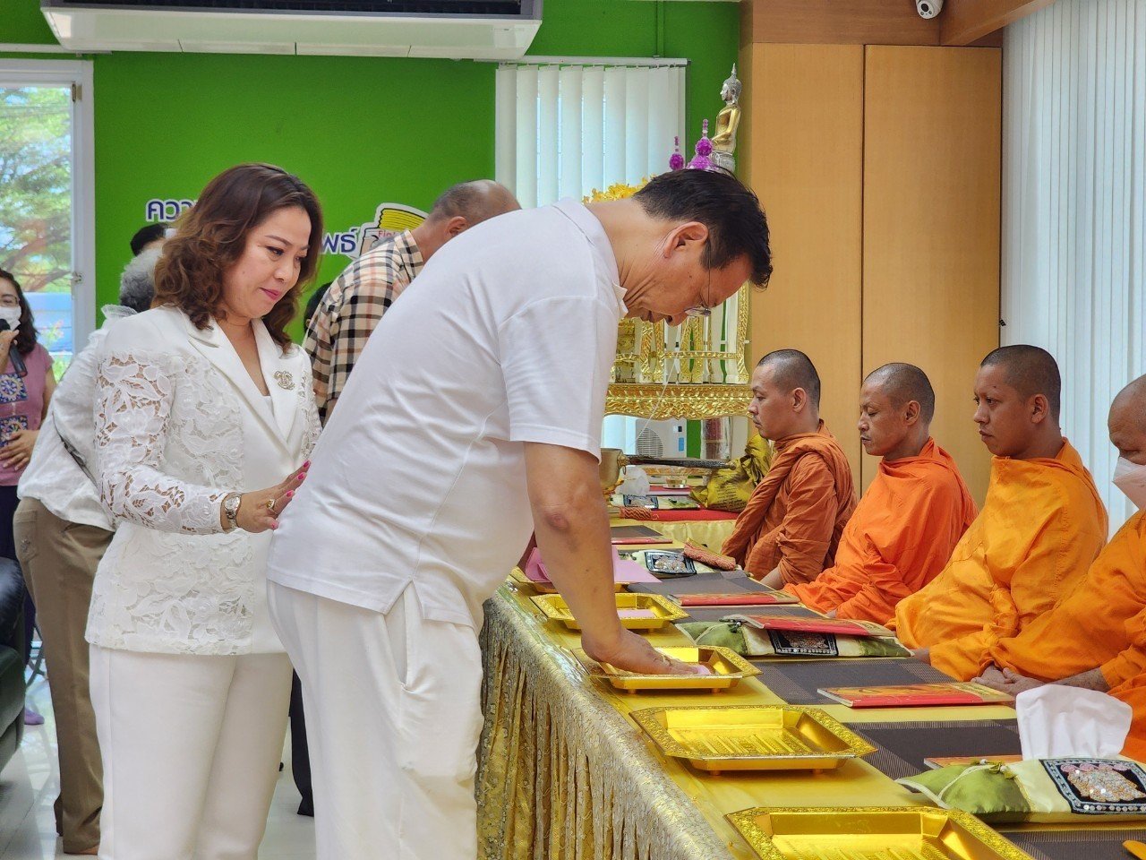 ทำบุญบริษัท ดีน่า ประจำปี 2567 ทำบุญบริษัท ดีน่า ประจำปี 2567