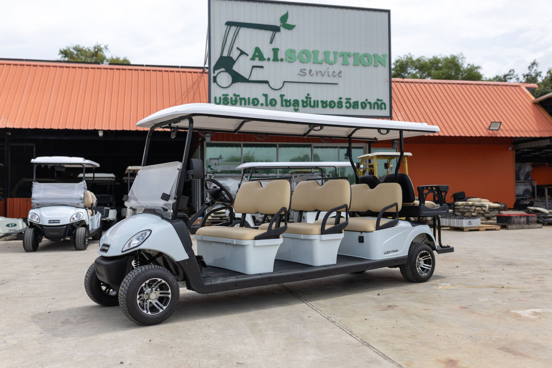 EZGO LXI 6+2 ที่นั่ง